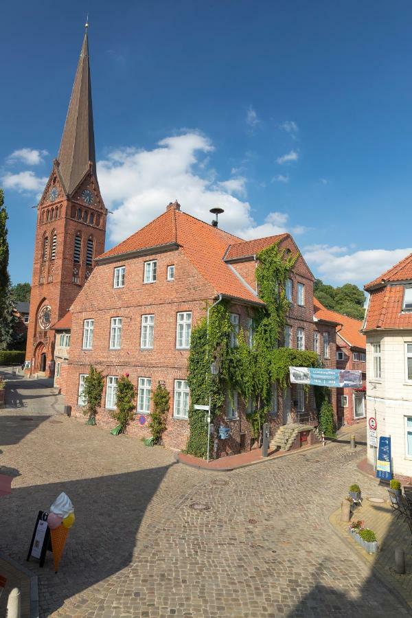 Gaestehaus Von Herzen Lauenburg Exterior photo
